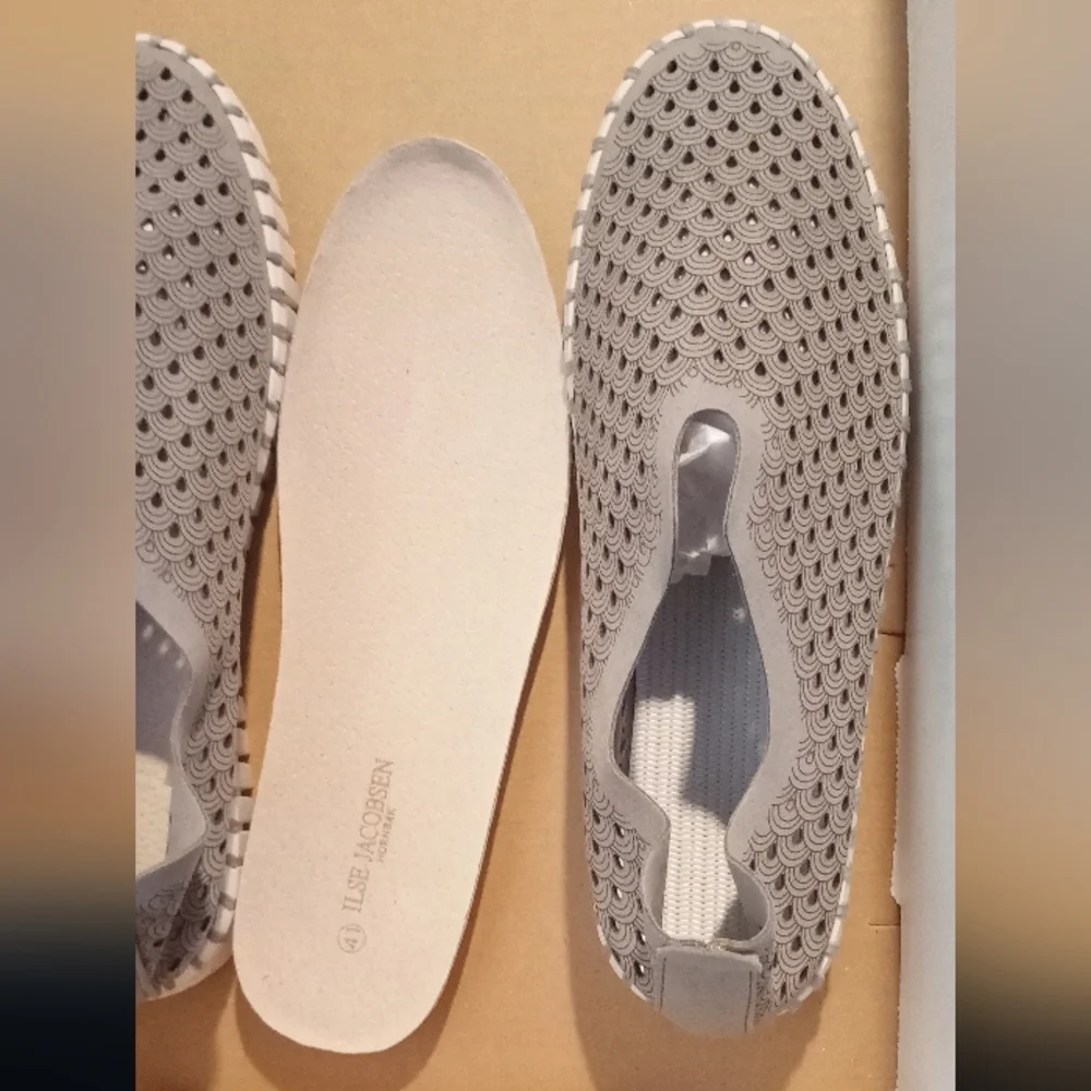 Ilse Jacobsen Grey Tulip Perforated Slip-On Sneakers Size 41 - Picture 3 of 5
